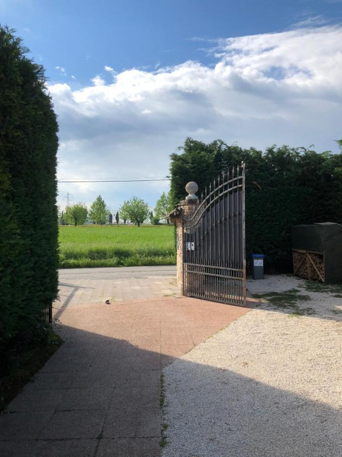 Garda Family House Hotel Desenzano del Garda Eksteriør billede