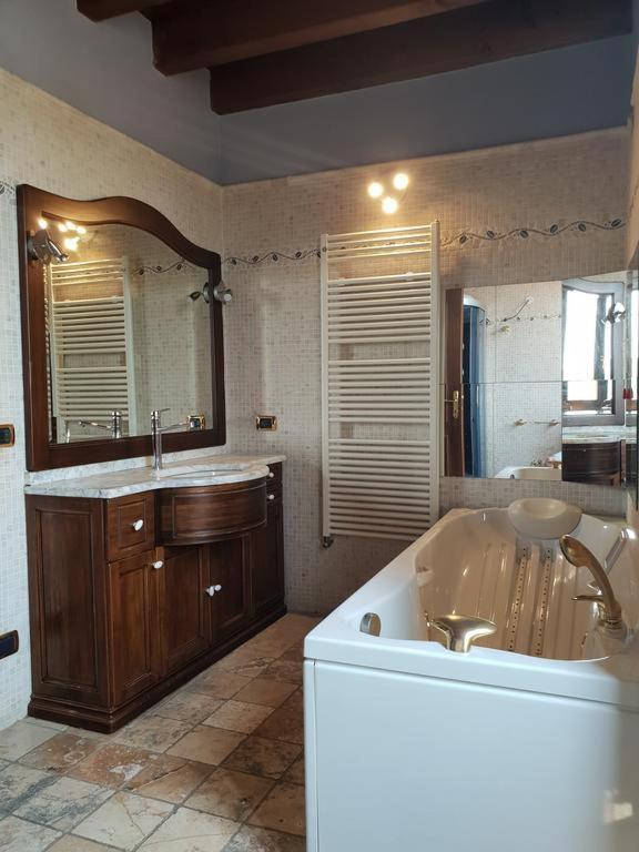 Garda Family House Hotel Desenzano del Garda Eksteriør billede
